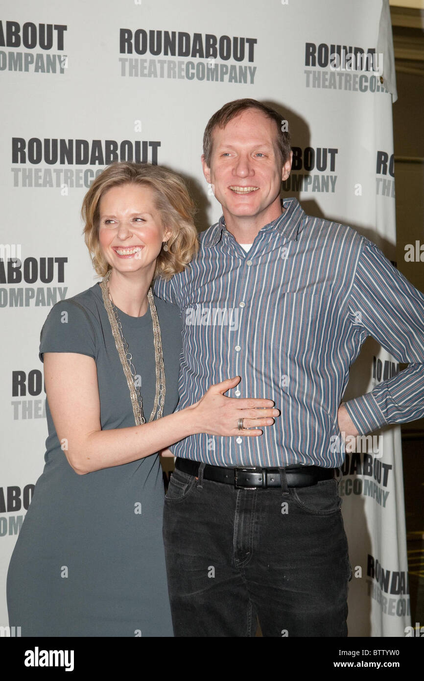 Roundabout Theatre Company's DISTRACTED Cast Photo Op Stock Photo Alamy