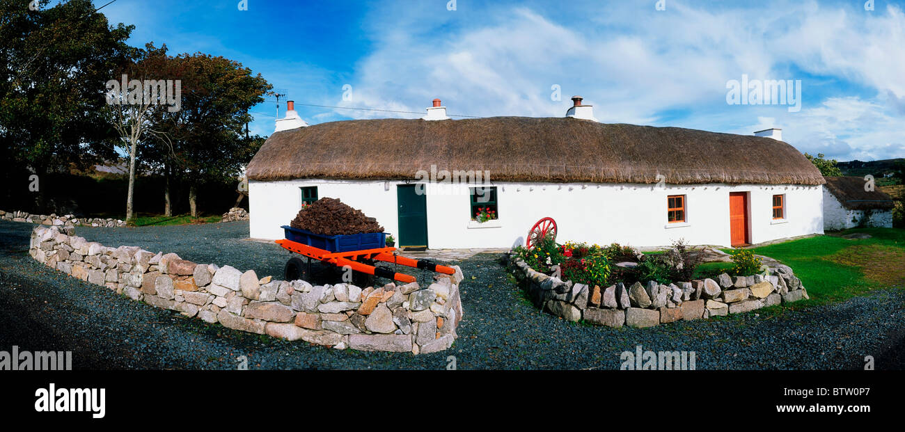 Crohy Head, Co Donegal, Ireland; Traditional Thatched Cottage Stock Photo
