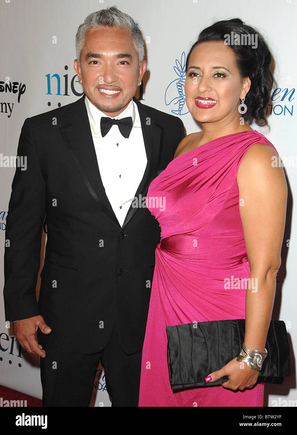 Cesar millan hi-res stock photography and images - Alamy