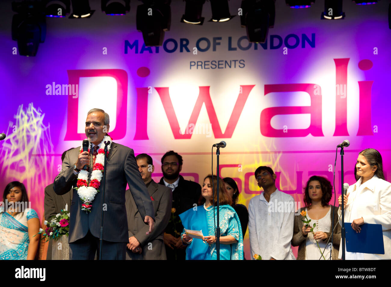 Indian High Commissioner for the UK addresses the crowd at the start of the Diwali Festival in Trafalgar Square, London. Stock Photo