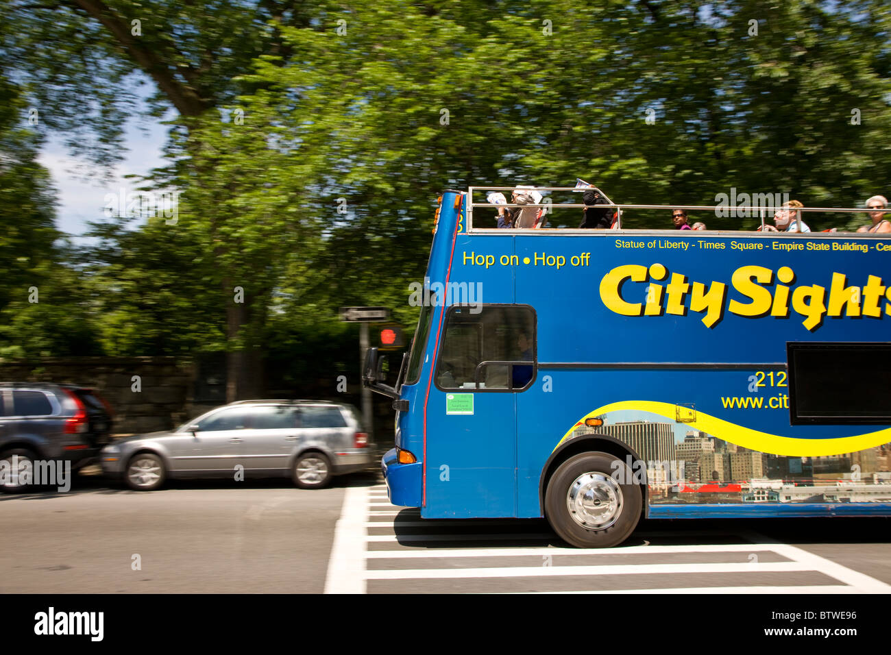 Open top bus hires stock photography and images Alamy