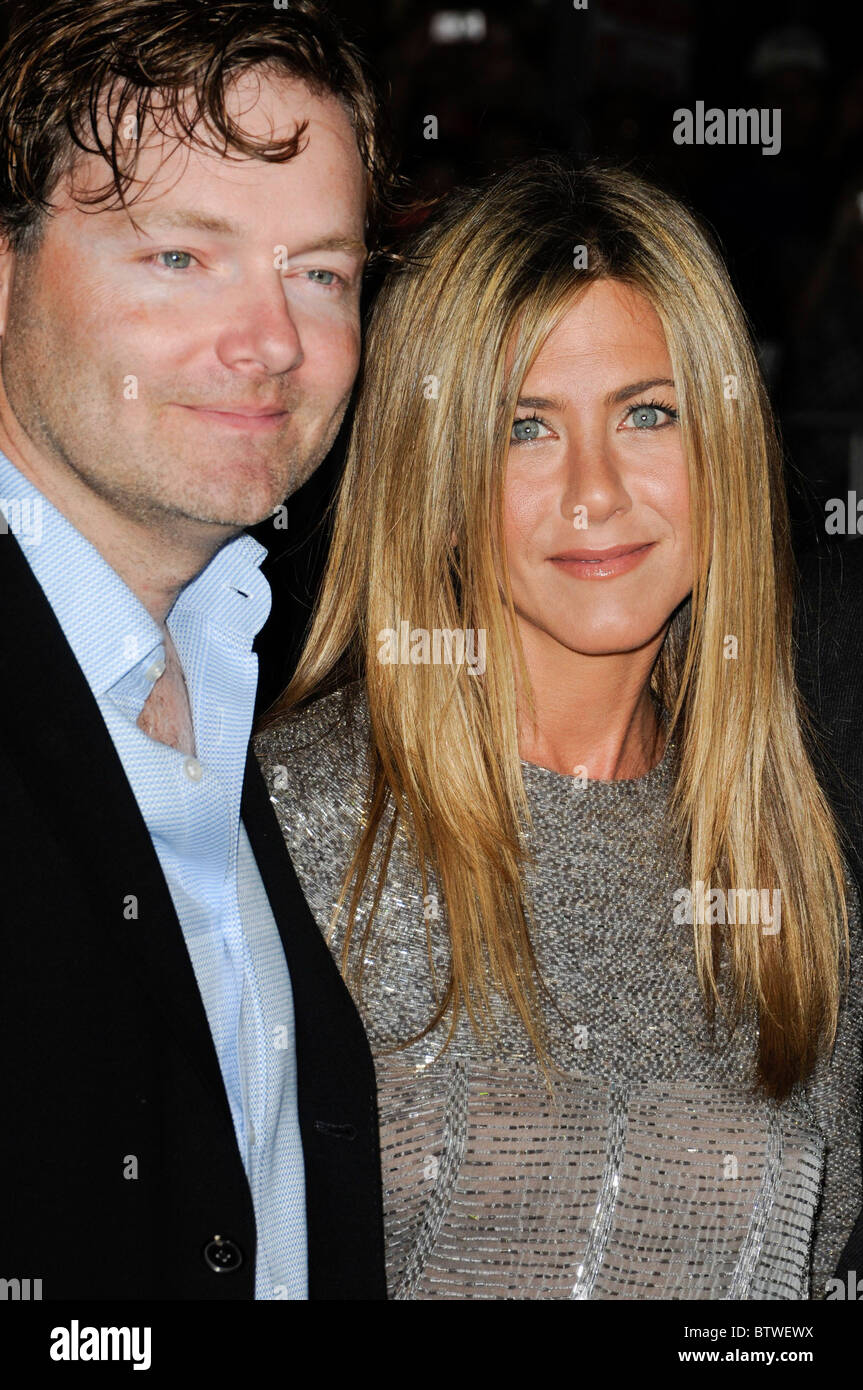 LOVE HAPPENS Premiere Stock Photo Alamy