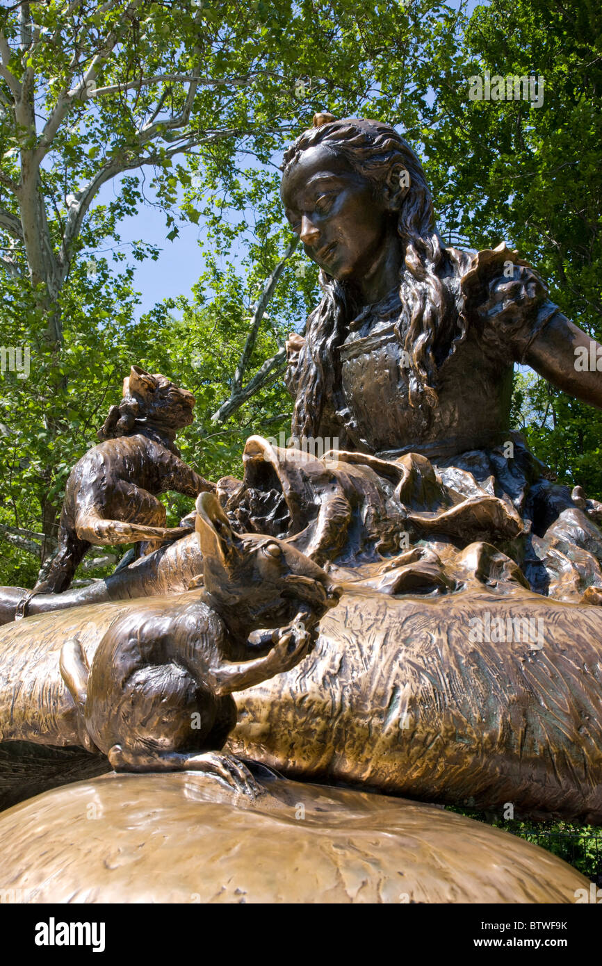 Alice and dinah hi-res stock photography and images - Alamy