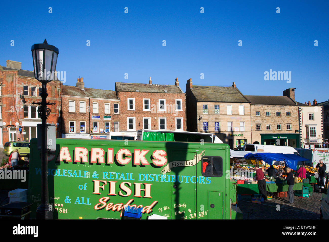 Saturday Market Richmond North Yorkshire England Stock Photo - Alamy