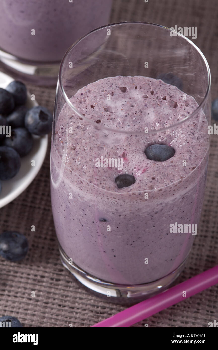 Obst shake hi-res stock photography and images - Alamy