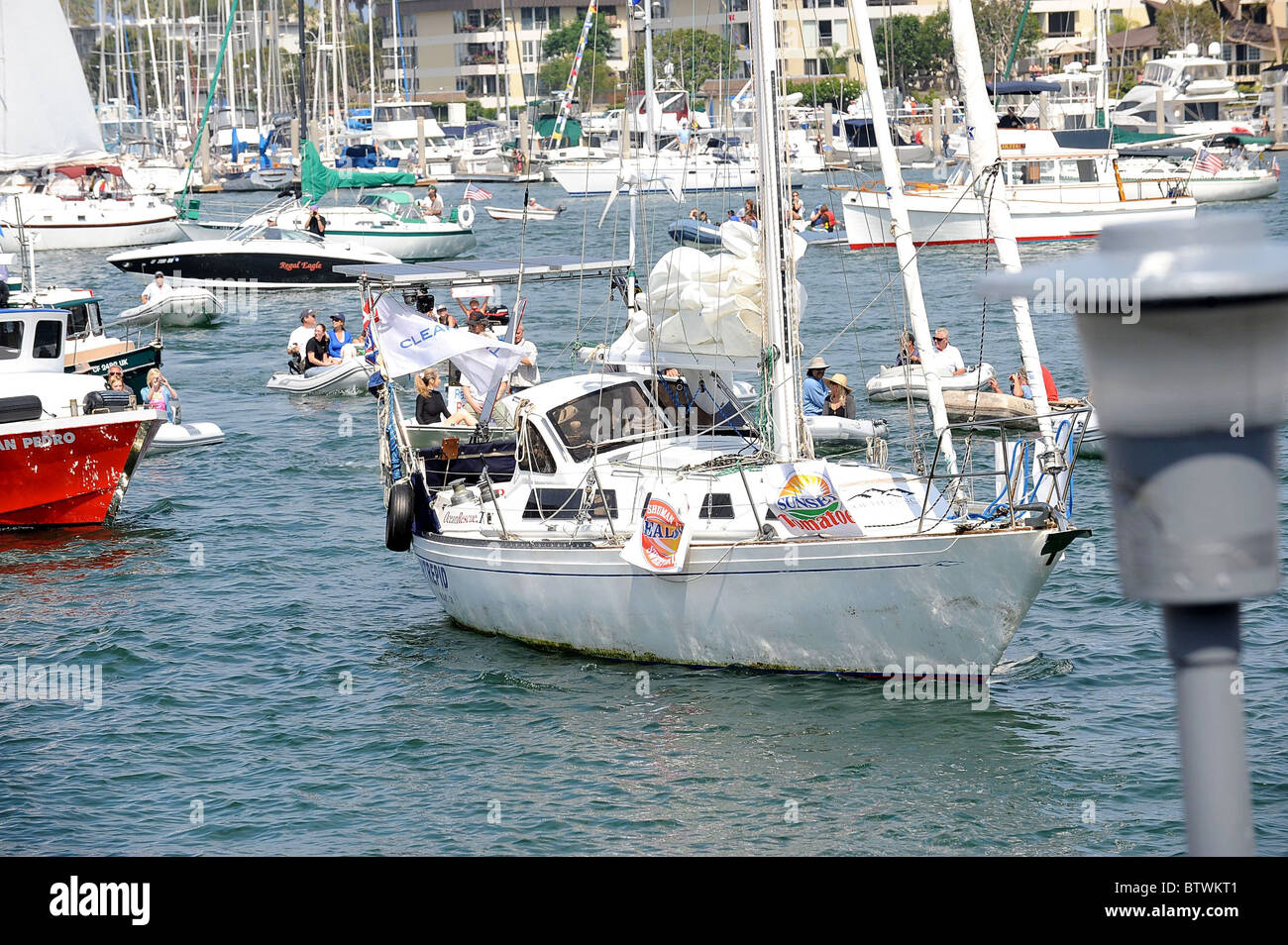 Zac Sunderland Youngest Ever To Sail Solo Around the World Stock Photo