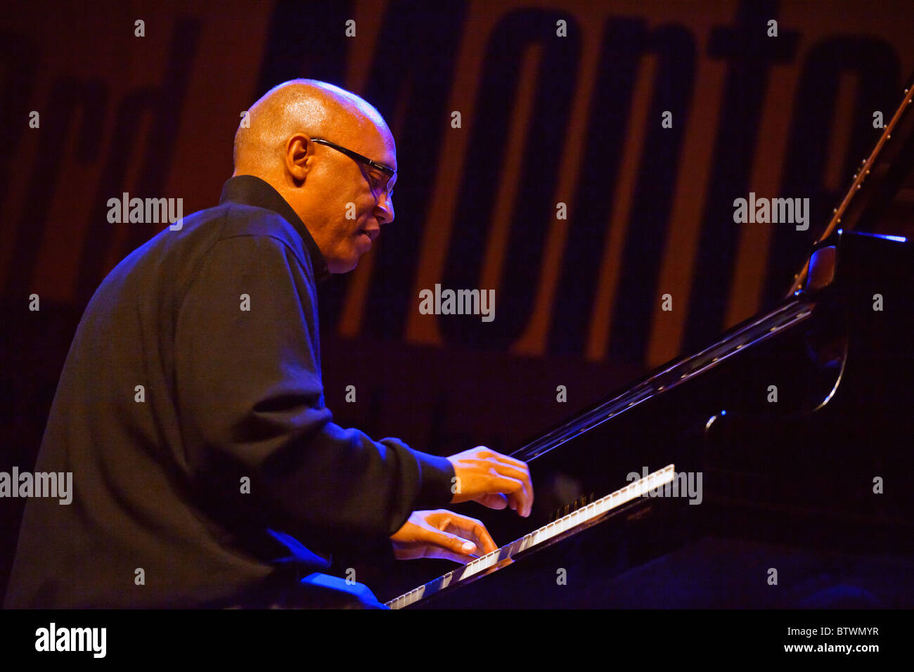 BILLY CHILDS plays piano with the KRONOS QUARTET - 2010 MONTEREY JAZZ FESTIVAL, CALIFORNIA Stock Photo