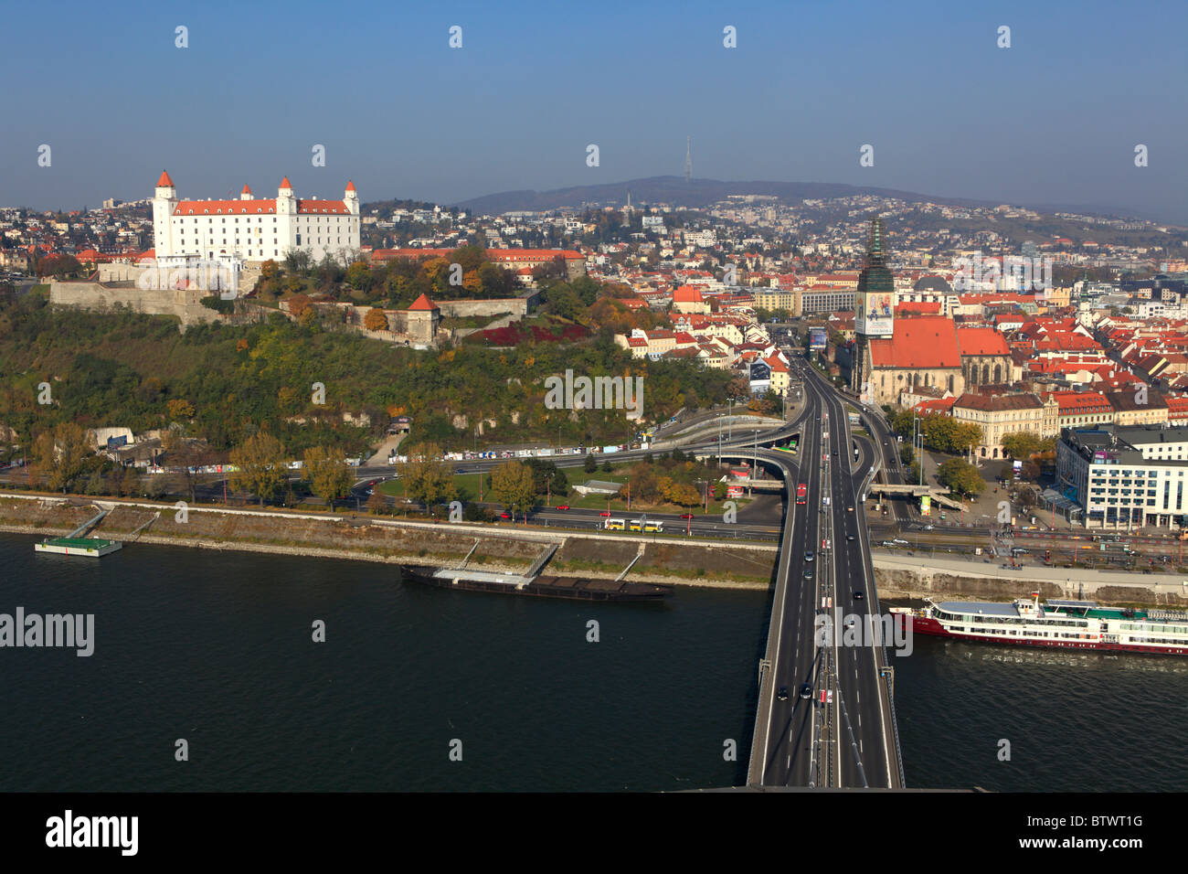 The castle (hrad) and the novy most bridge, Bratislava, Slovakia Stock Photo