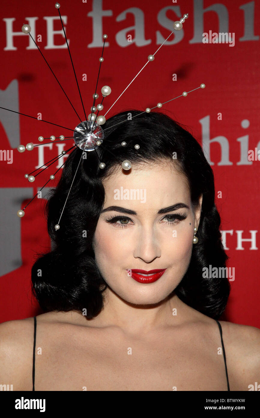 Fashion Group International 26th Annual Night of Stars Honoring THE STORYTELLERS Stock Photo Alamy