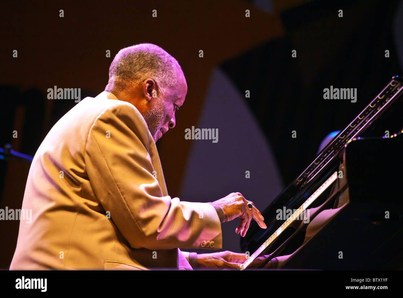 Ahmad jamal hi-res stock photography and images - Alamy