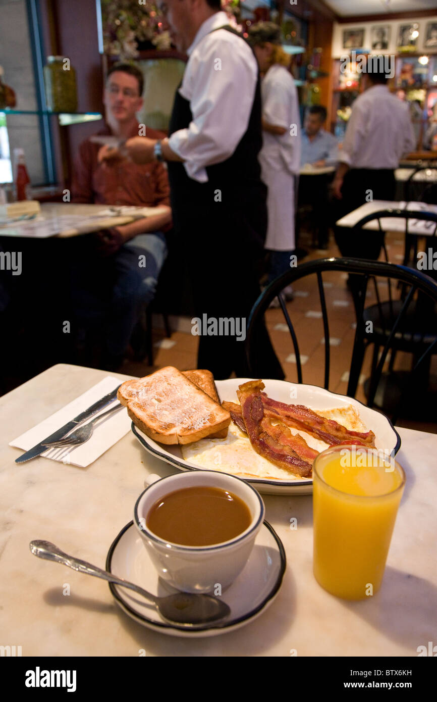 Eggs and bacon breakfast in typical diner Stock Photo Alamy