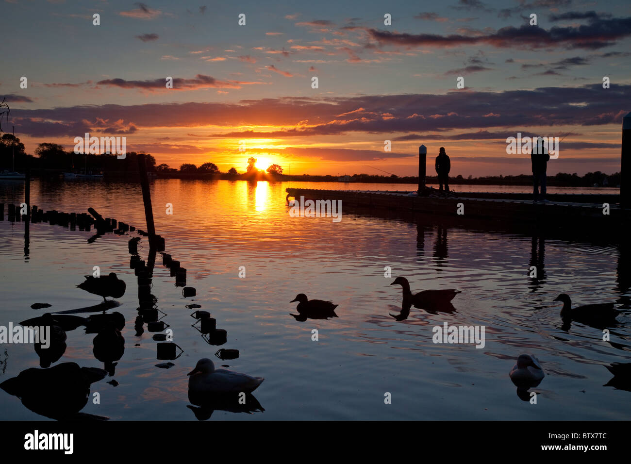 Oulton Broad Suffolk Norfolk Broads Stock Photo Alamy