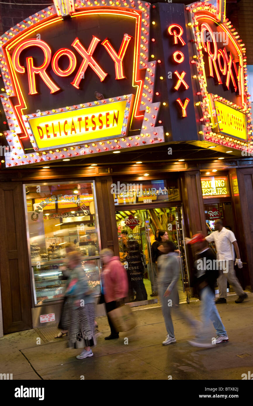 Deli in Times Square Stock Photo Alamy