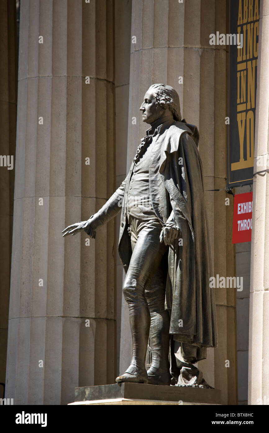 George Washington statue outside the Federal Hall National Memorial ...