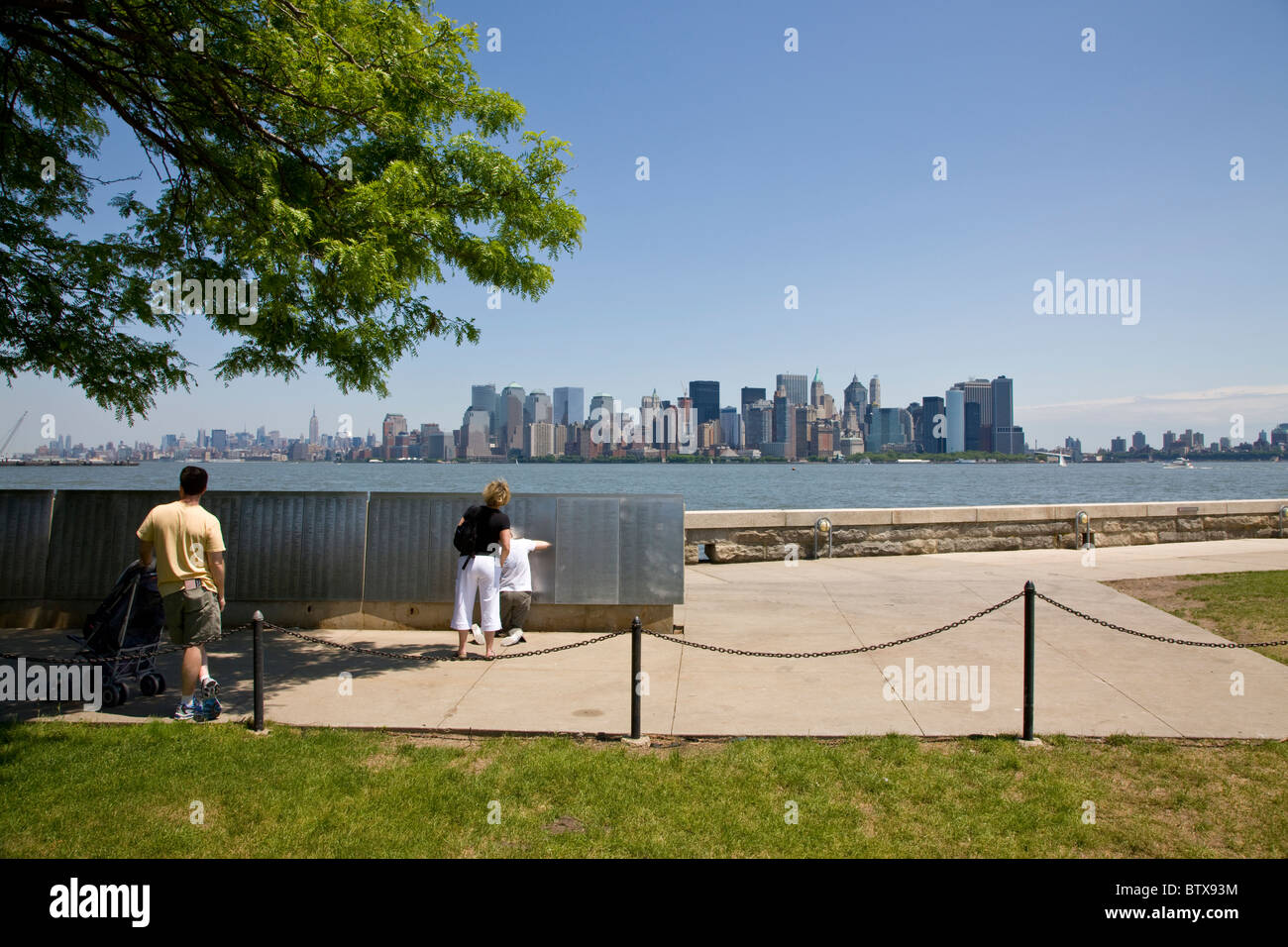 Wall honor ellis island immigration hires stock photography and images