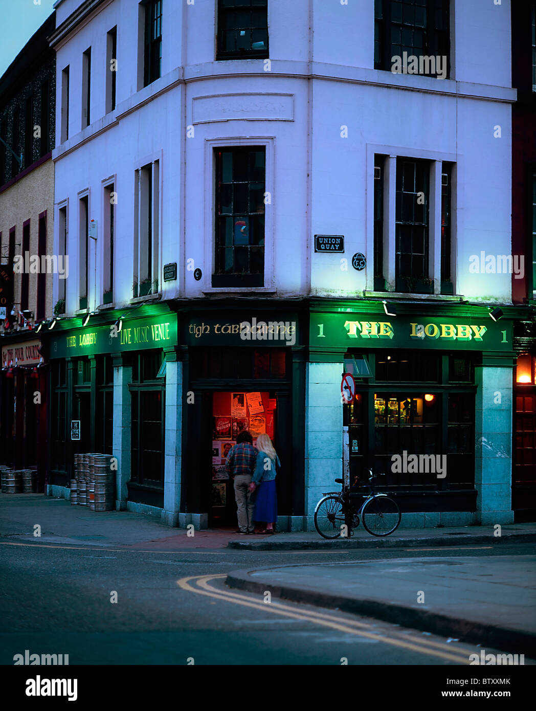 The Lobby, Cork, Co Cork, Ireland; Illuminated Pub Stock Photo Alamy
