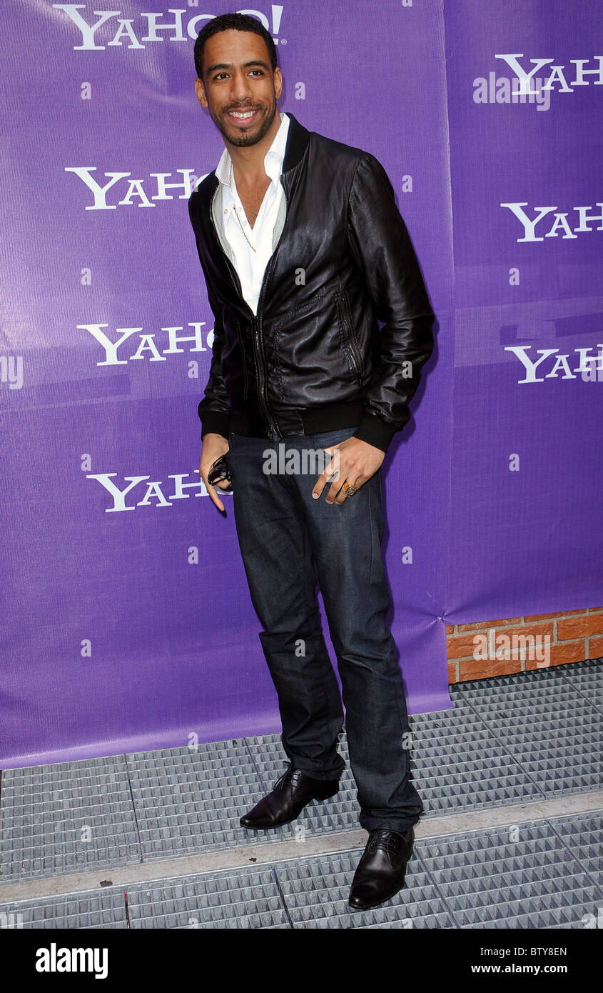 Yodel competition hi-res stock photography and images - Alamy