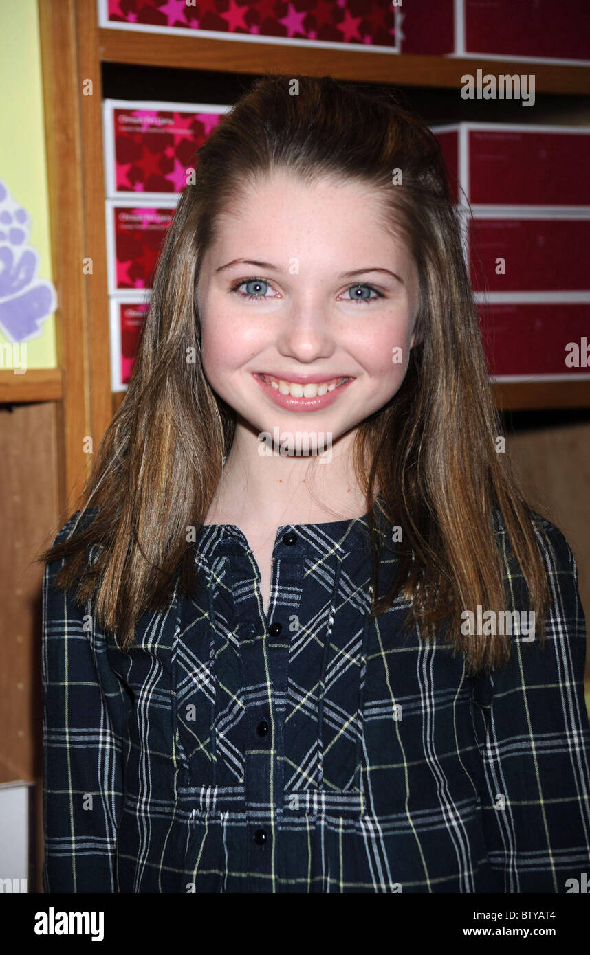 CHRISSA STANDS STRONG Named Girl of the Year American Girl Doll Stock