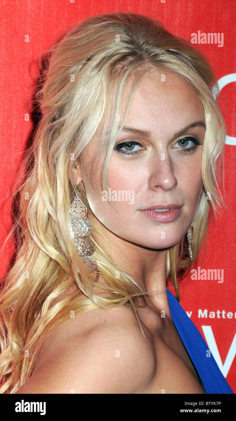 JCPenney Presents 'STYLE YOUR SPRING' Stock Photo Alamy