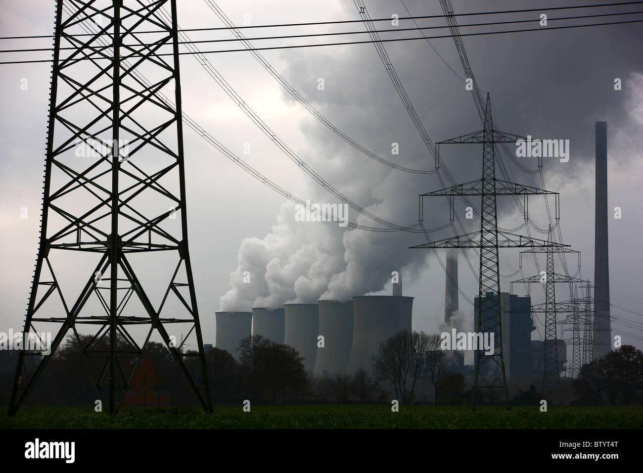 Coal fired power plant., EON Energy company. Cooling towers of one ot the biggest power plants in Europe. Gelsenkirchen, Germany Stock Photo