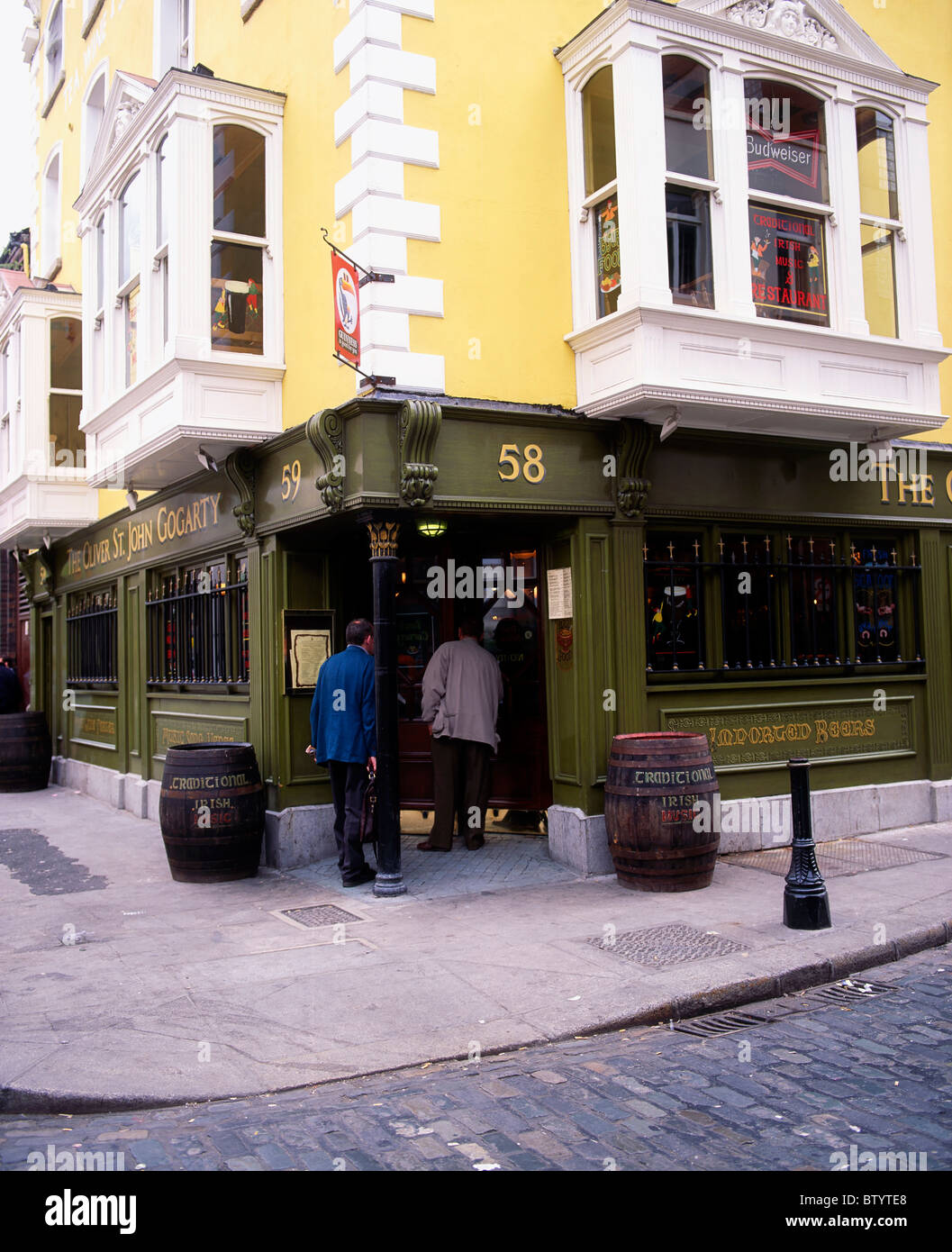 Oliver St. John Gogartys, Temple Bar, Dublin, Co Dublin, Ireland; Traditional Irish Pub Stock