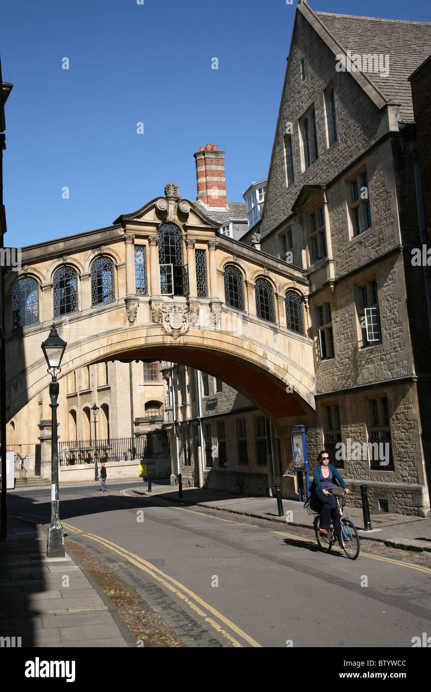 Bridge of Sighs with Cyclist, Oxford University Stock Photo