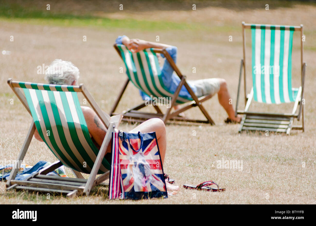 Deck chairs, St James park, London Stock Photo - Alamy