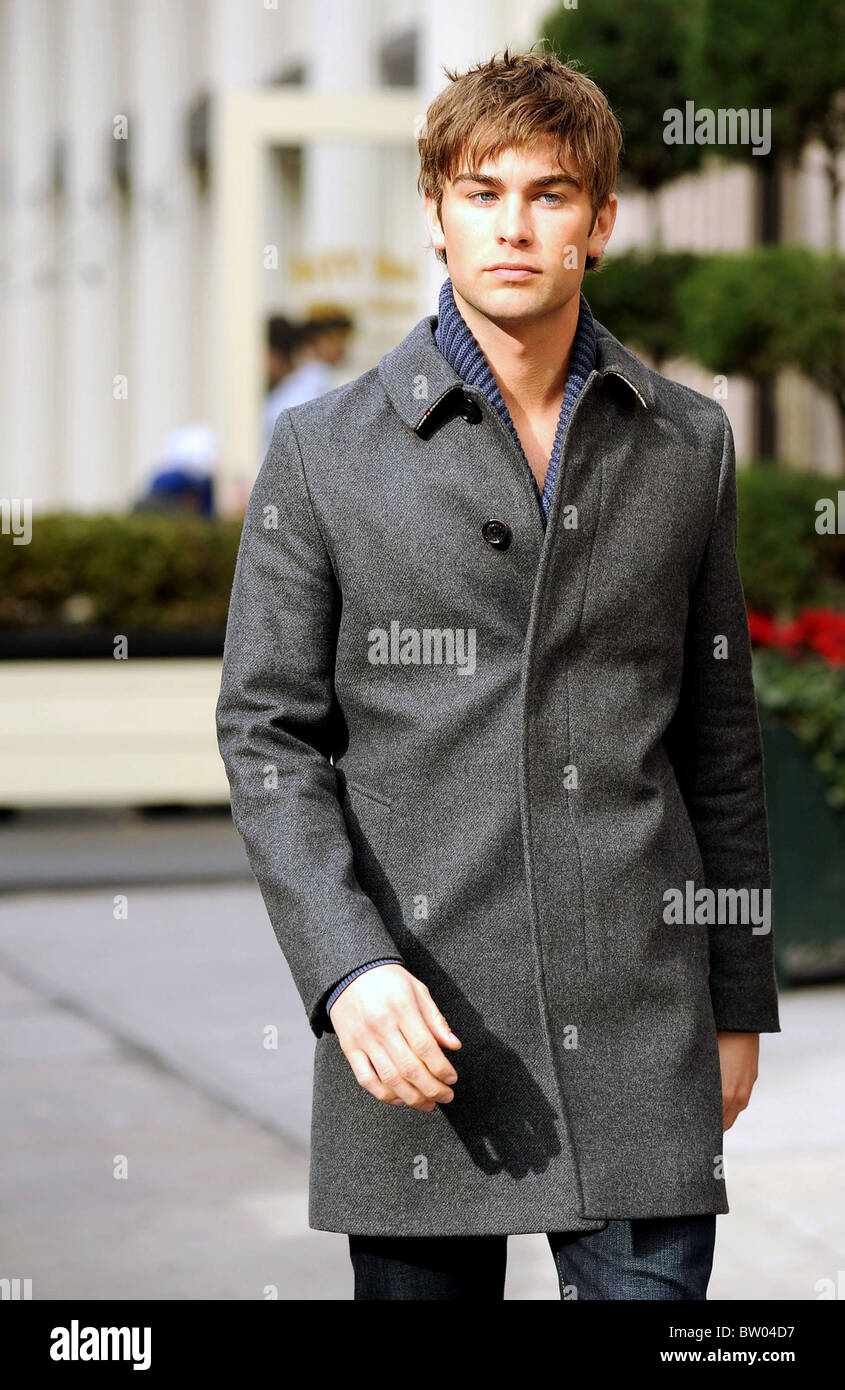 GOSSIP GIRL Filming in Lower Manhattan Stock Photo Alamy