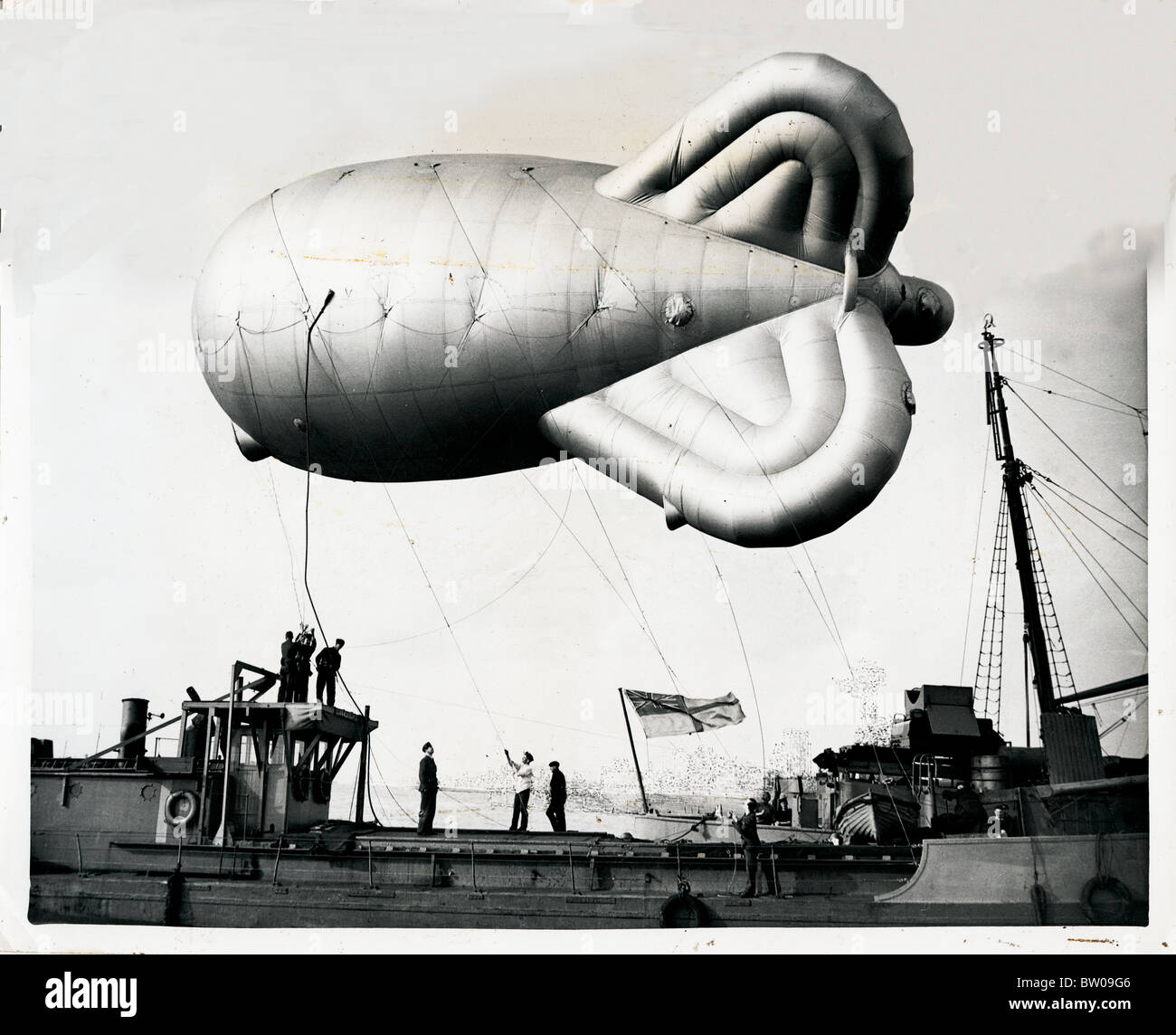Barrage balloon ww2 uk hi res stock photography and images Alamy
