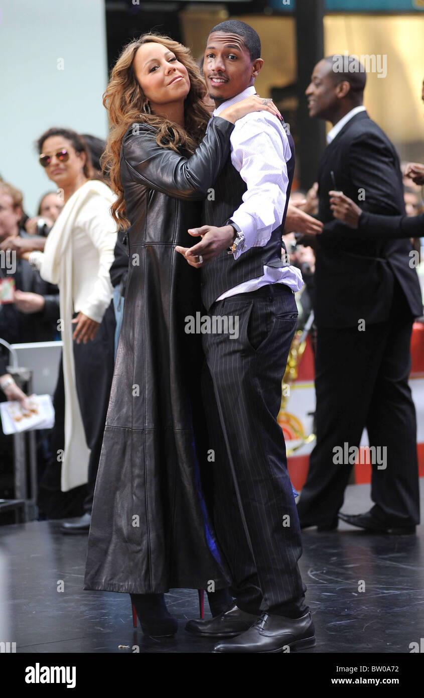 Nick Cannon arrives to the MTV Music Video Awards in Miami. August 28,  2005.CannonNick345 Red Carpet Event, Vertical, USA, Film Industry,  Celebrities, Photography, Bestof, Arts Culture and Entertainment, Topix  Celebrities fashion /