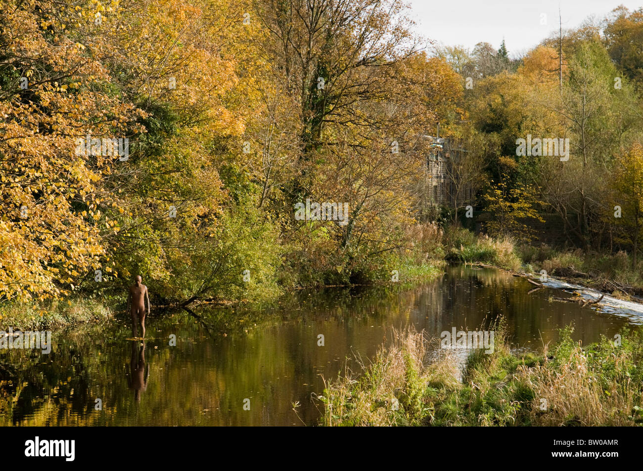 Antony gormley sculpture water of leith hires stock photography and