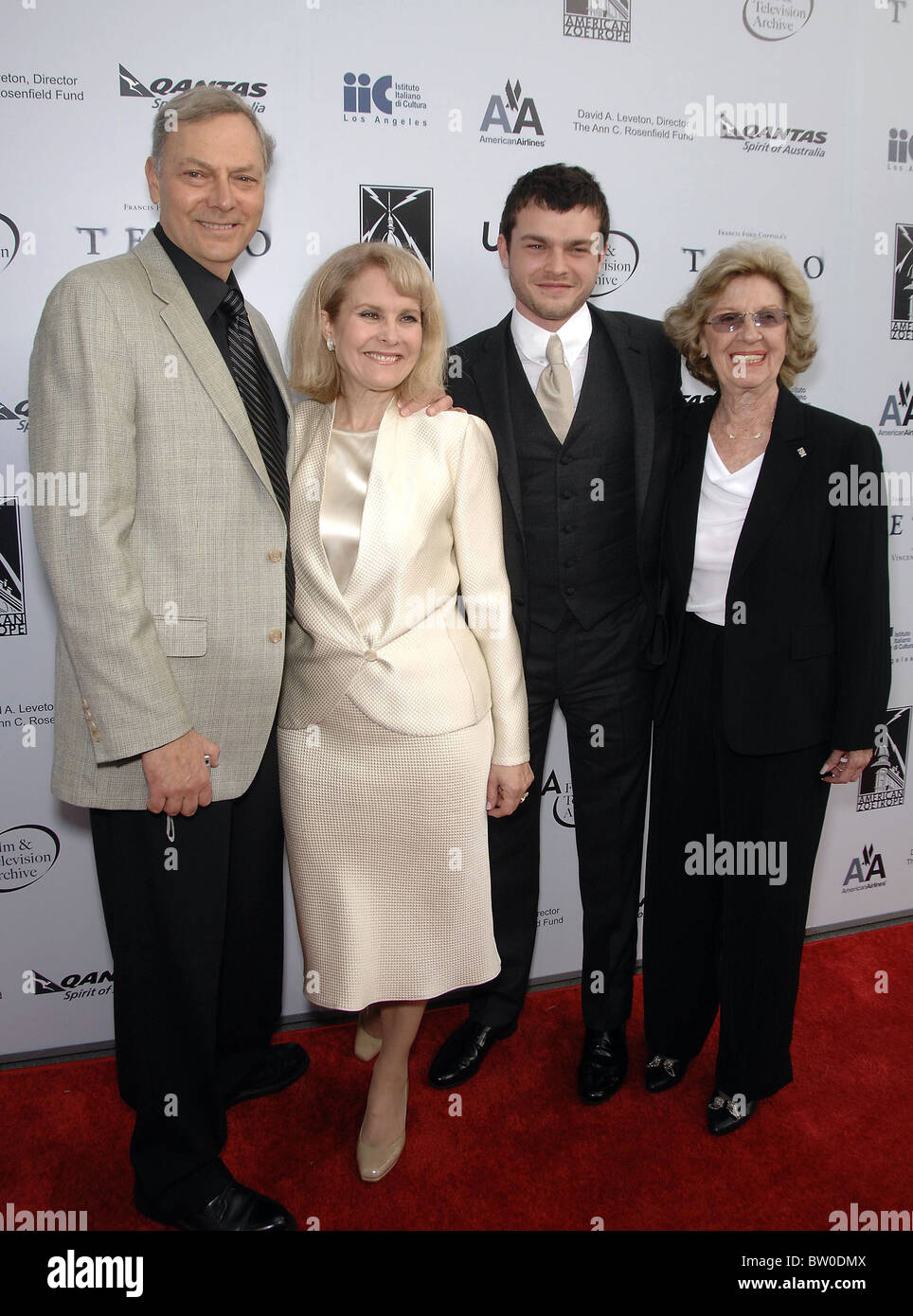 Sari ehrenreich hires stock photography and images Alamy