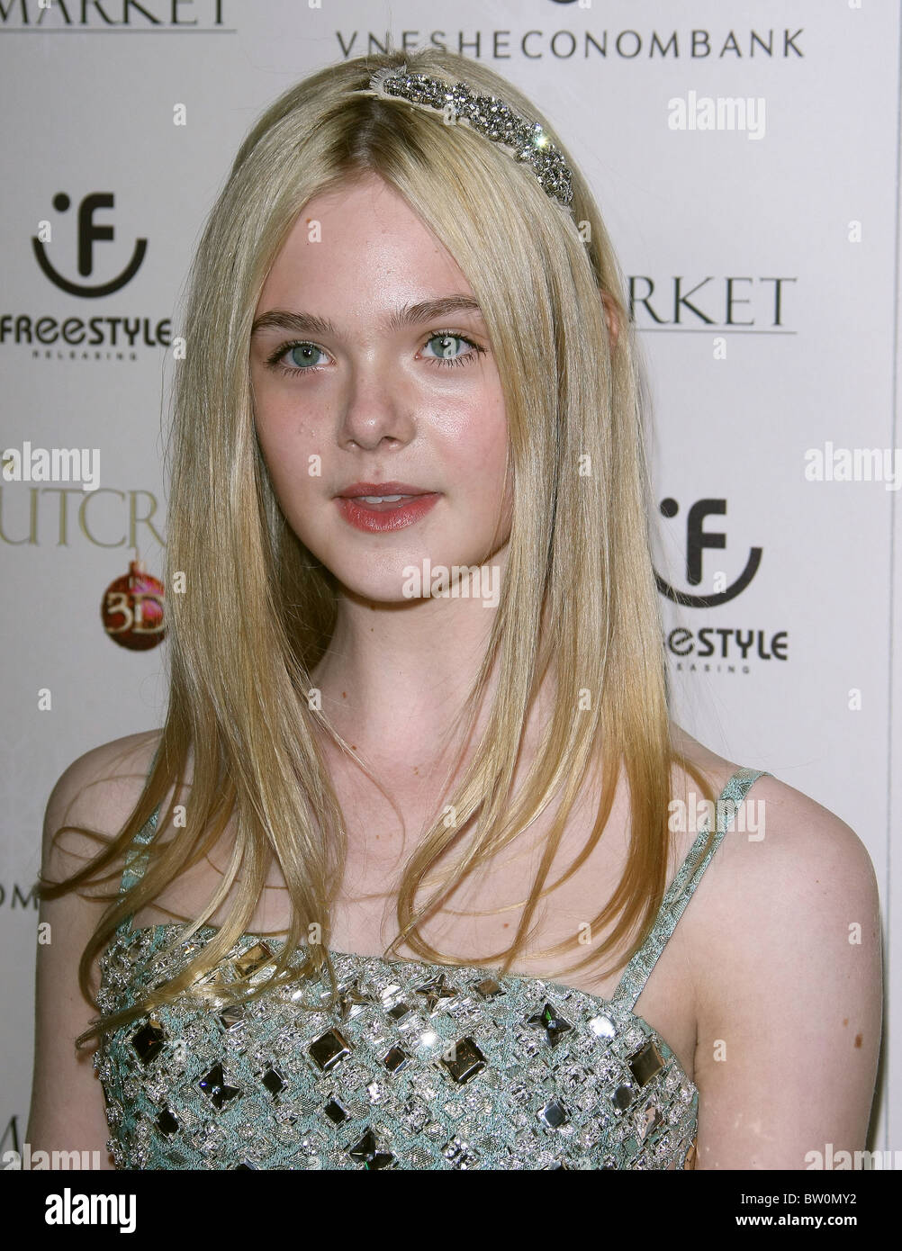 ELLE FANNING THE NUTCRACKER IN 3D PREMIERE BEVERLY HILLS LOS ANGELES