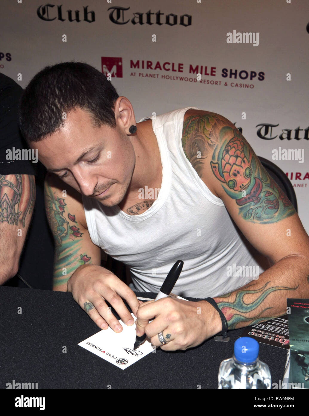 Linkin Park singer Chester Bennington signs autographs during the News  Photo  Getty Images