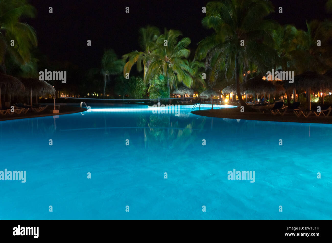 Outdoor swimming pool dusk hi-res stock photography and images - Alamy
