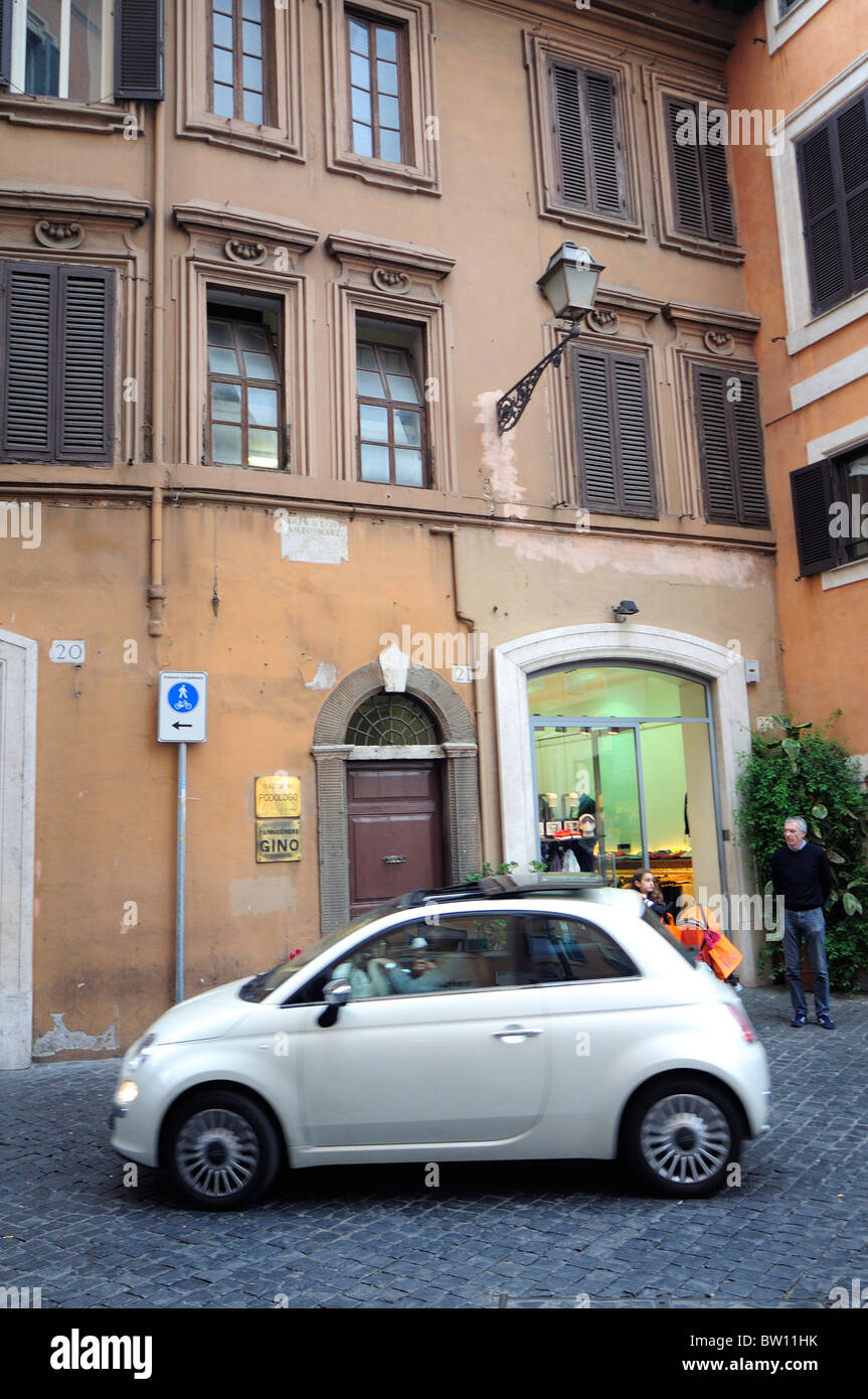 Fiat 500, Piazza San Lorenzo in Lucina Stock Photo
