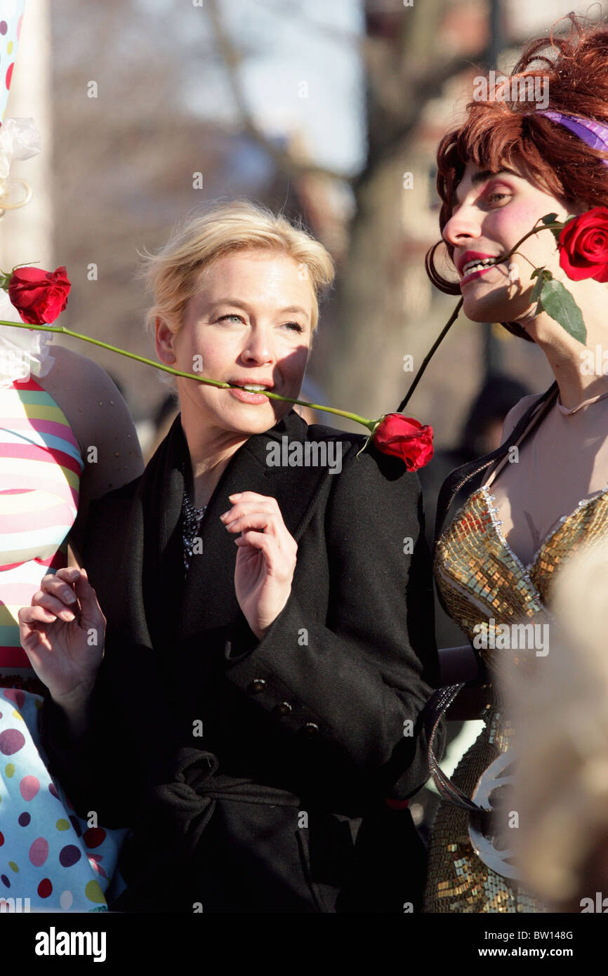 Renee Zellweger Honored as Harvard University's Hasty Pudding Club's 2009 Woman of the Year
