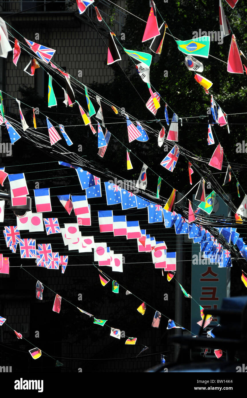 Flags new zealand china hi-res stock photography and images - Alamy