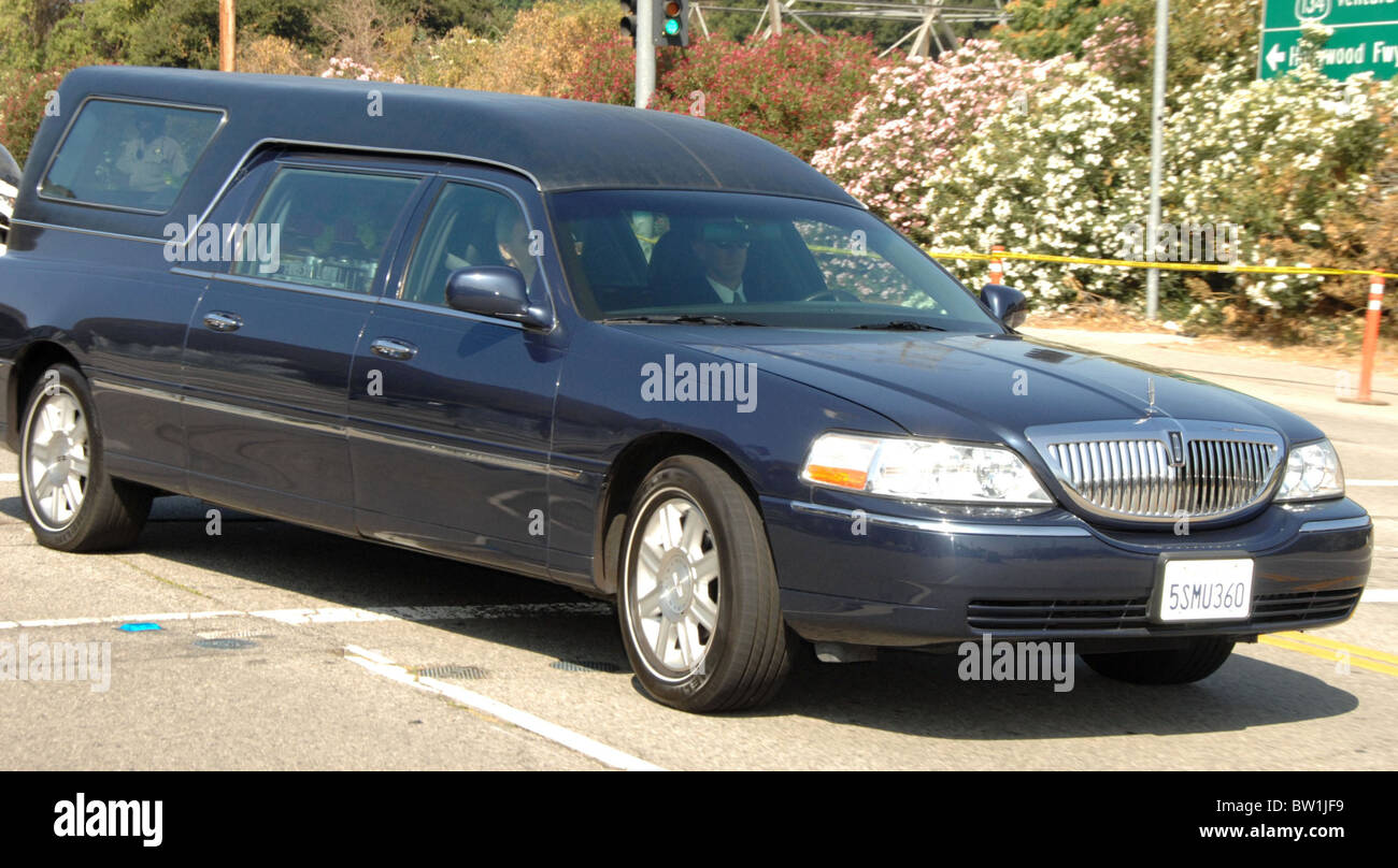 Michael Jackson Private Funeral Service Stock Photo Alamy