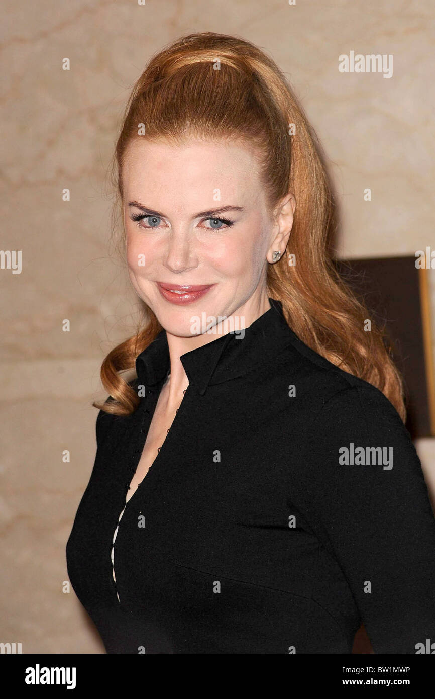 Nicole Kidman Donates Her OMEGA Constellation Timepiece Wrist Watch ...