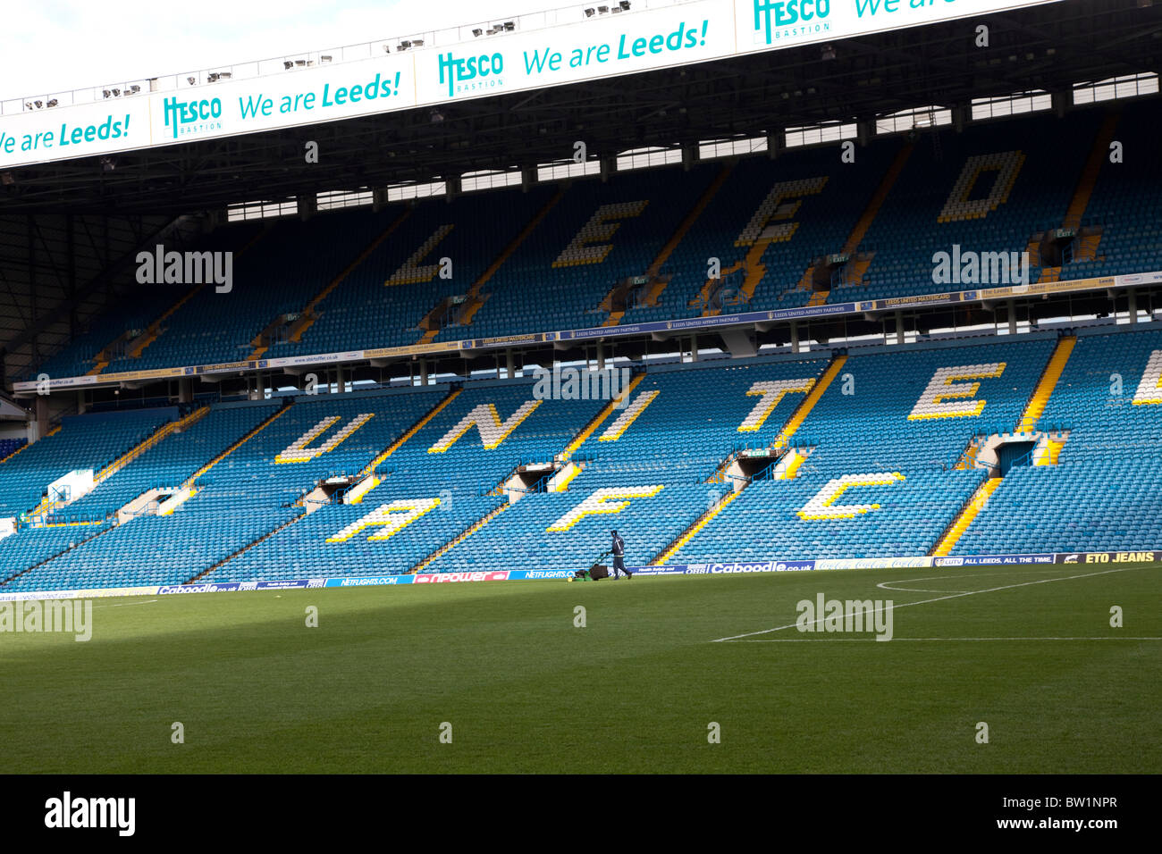 Elland road east stand hi-res stock photography and images - Alamy