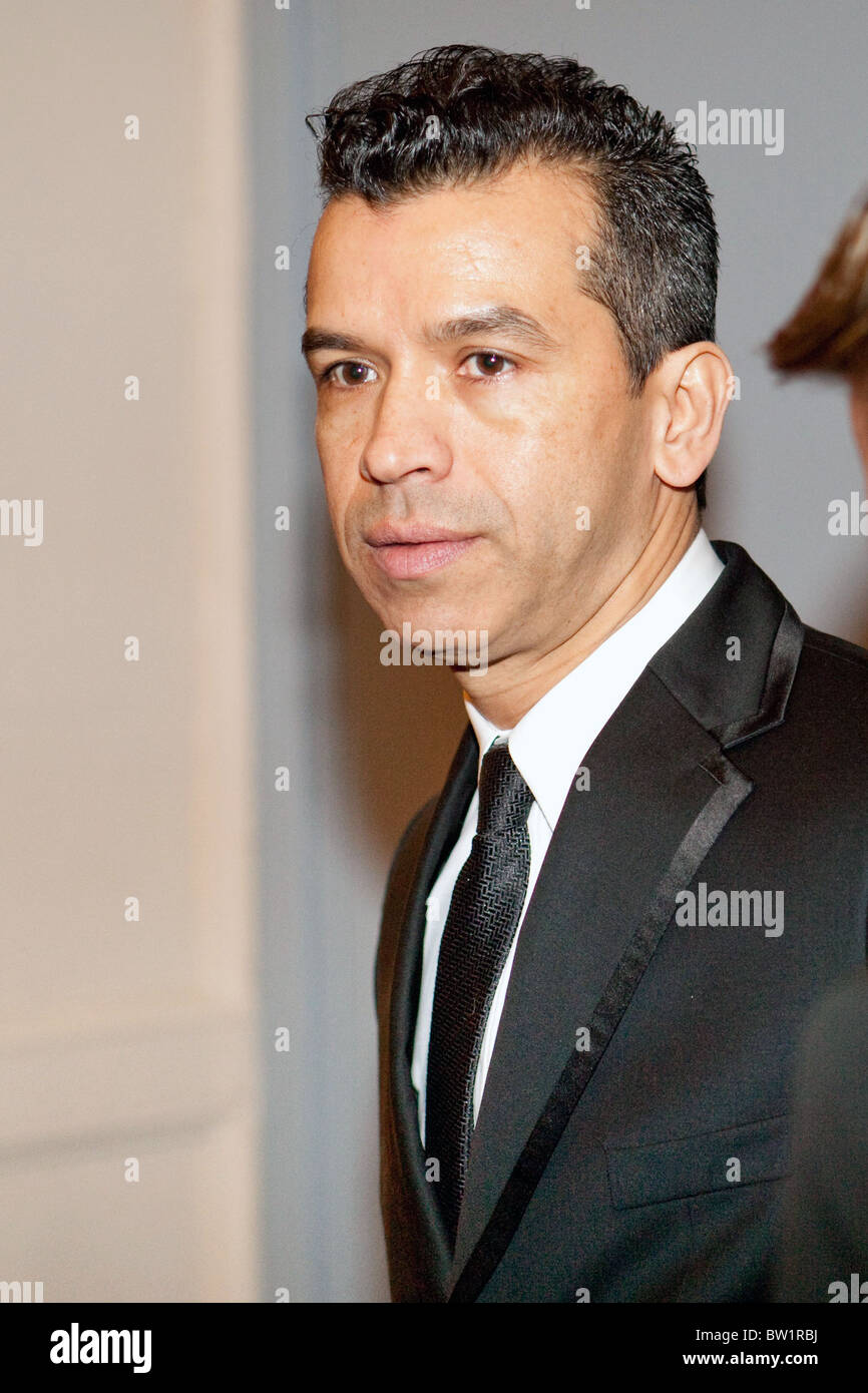 GUYS AND DOLLS Opening Night on Broadway Stock Photo Alamy