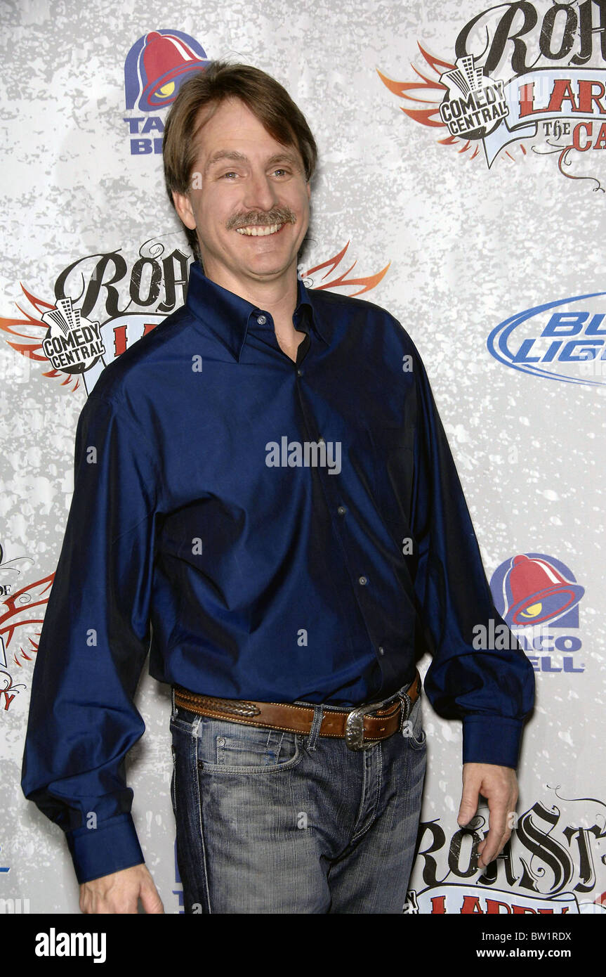 The Larry The Cable Guy COMEDY CENTRAL Roast Stock Photo Alamy