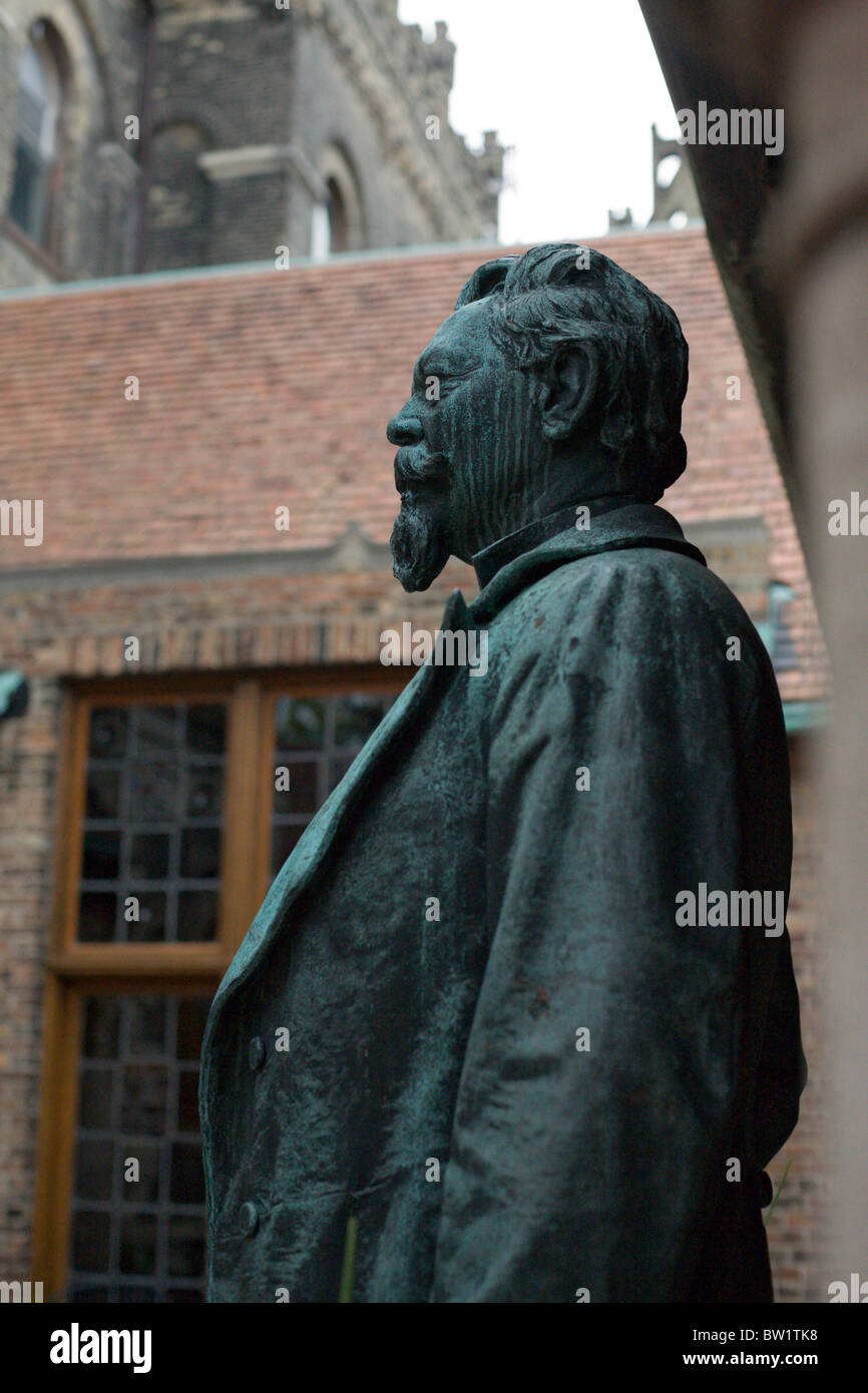 Statue of Frederick Pabst Stock Photo Alamy