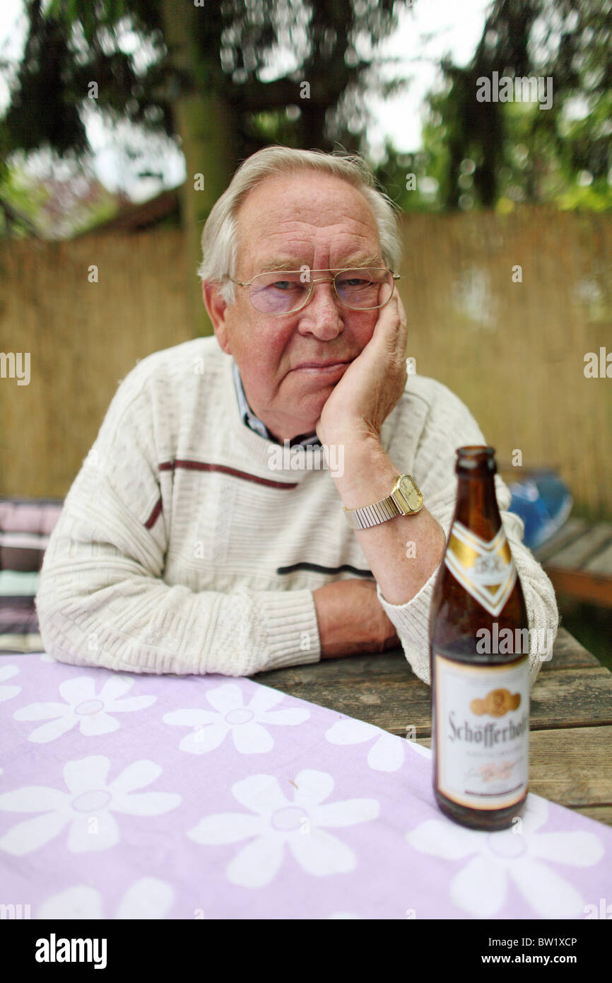 Pensive Mood Old Man High Resolution Stock Photography and Images - Alamy
