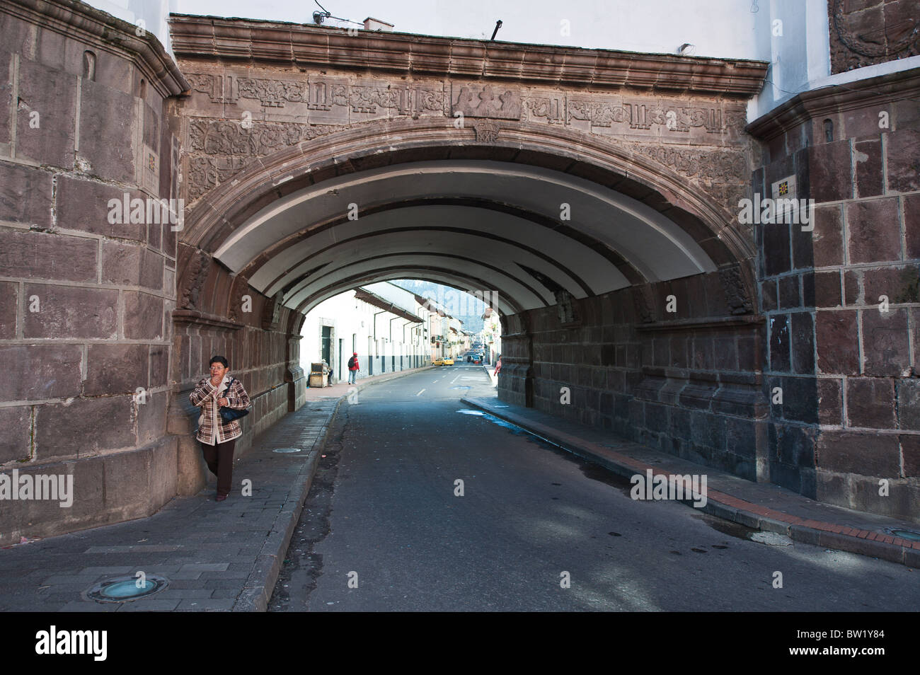 Calle de la Ronda Arch, Historic center, Quito, Ecuador. Stock Photo