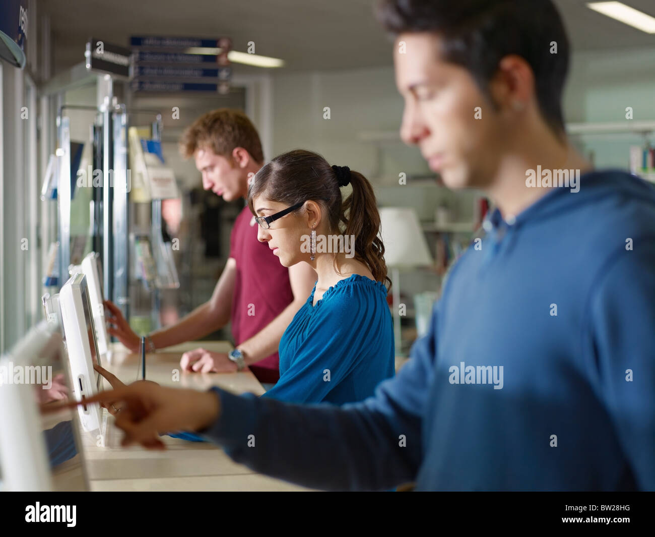 people using library pc Stock Photo - Alamy
