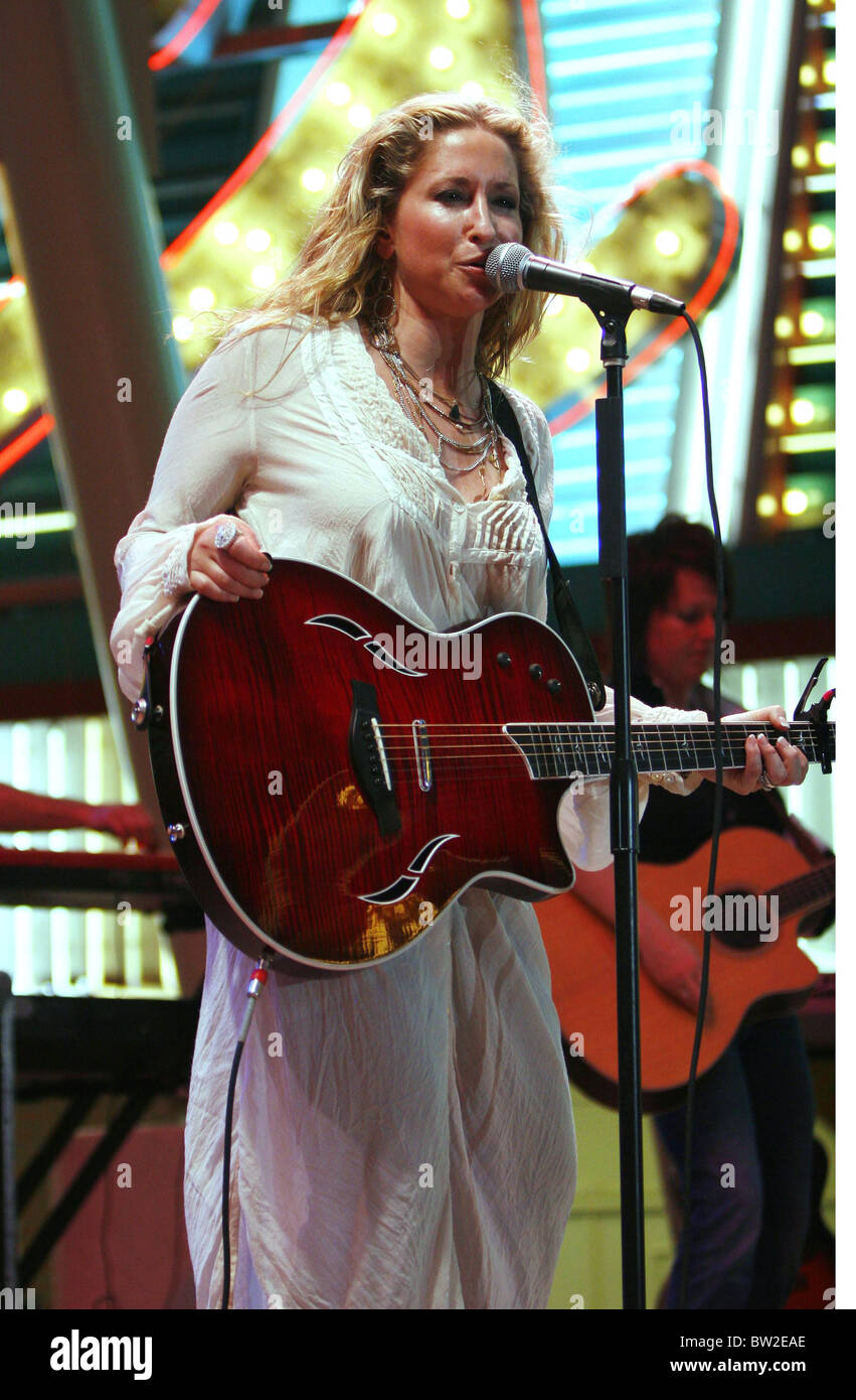 fremont-street-experience-concerts-stock-photo-alamy