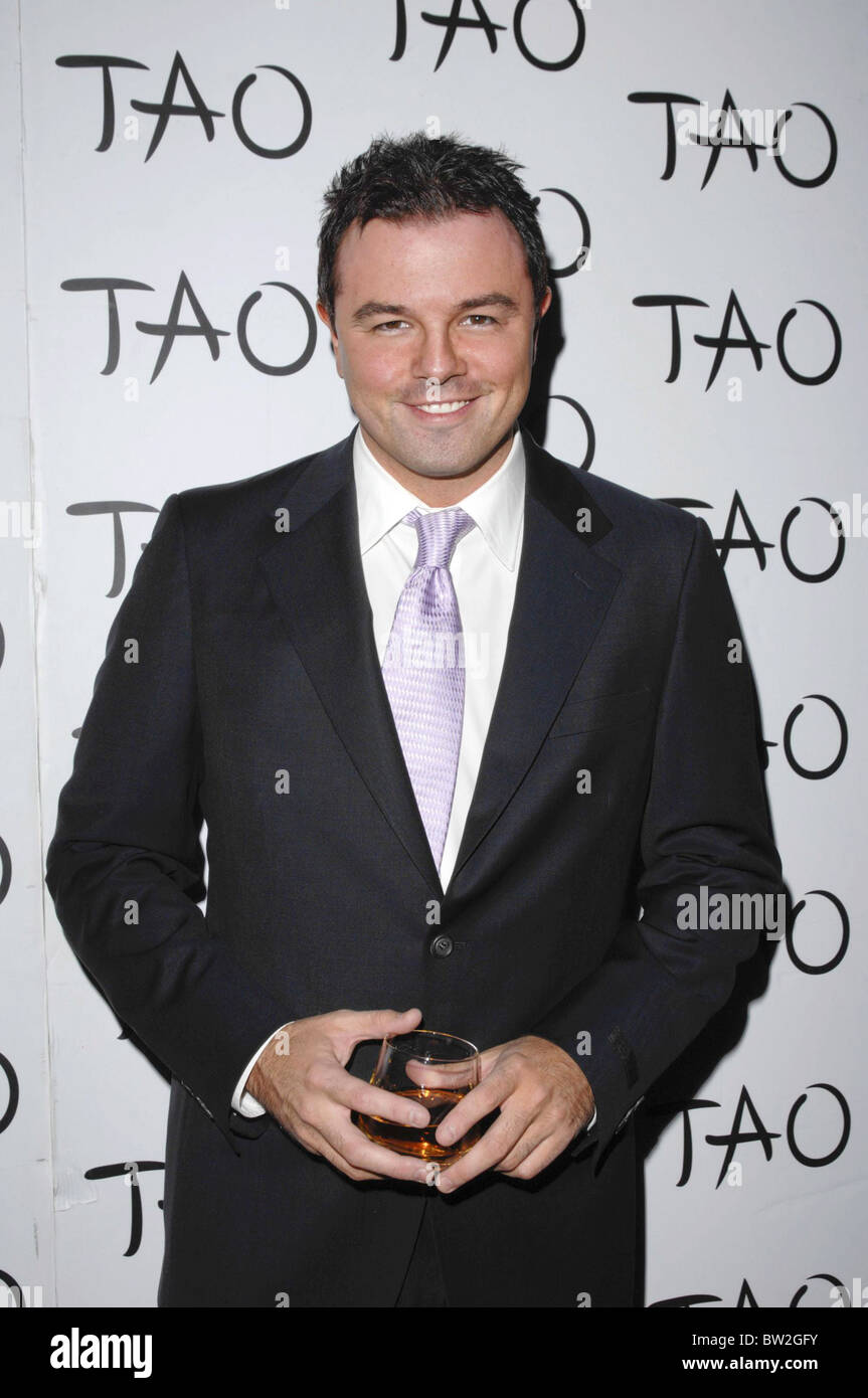Seth MacFarlane 35th Birthday Party Stock Photo - Alamy