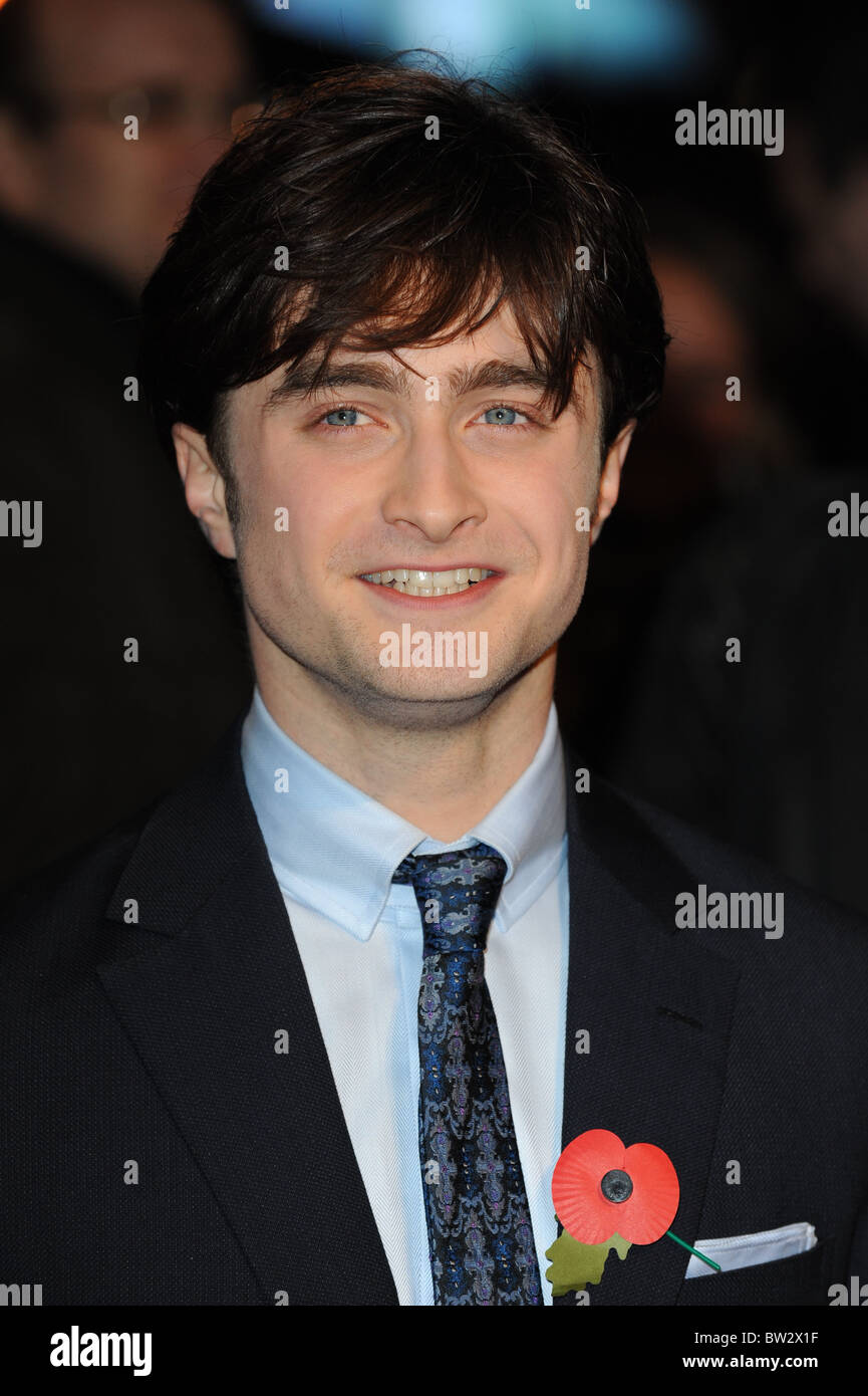 DANIEL RADCLIFFE HARRY POTTER AND THE DEATHLY HALLOWS - PART 1 - FILM PREMIERE LEICESTER SQUARE LONDON ENGLAND 11 November 201 Stock Photo